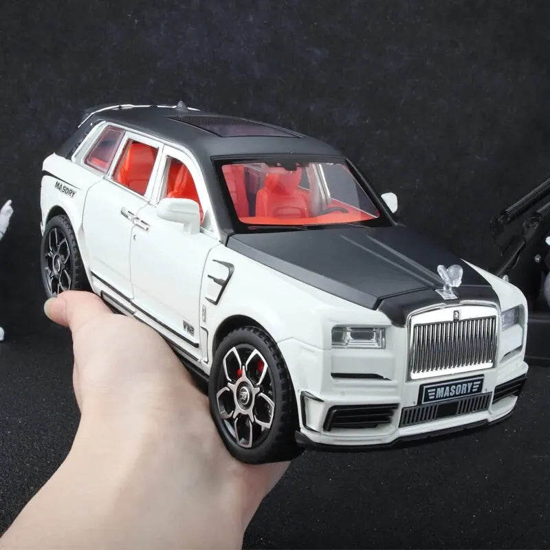 1:24 Rolls Royce Cullinan