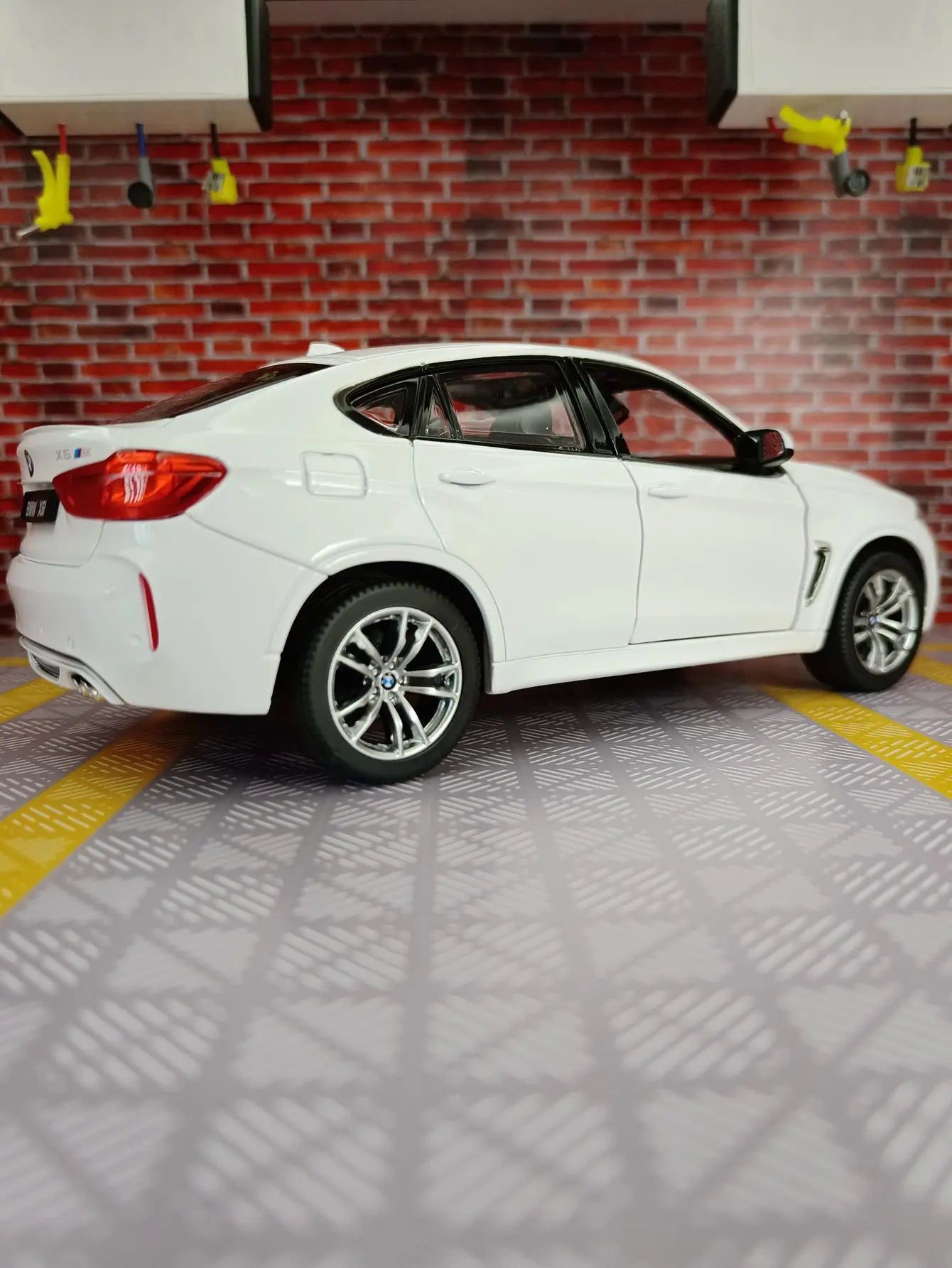 1:24 BMW X6 X6M Coupe