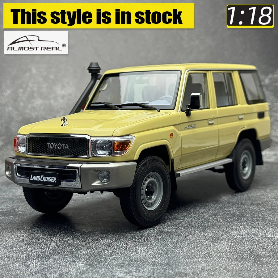 1:18 Toyota Land Cruiser 76 2017 LC76