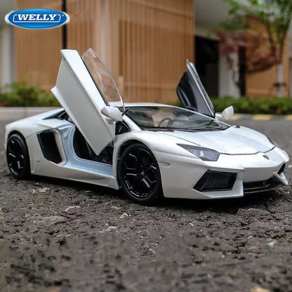 1:24 Lamborghini Aventador LP700-4