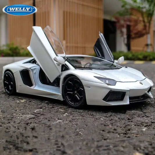 1:24 Lamborghini Aventador LP700-4
