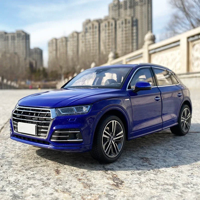 1:18 Audi Q5L 2018