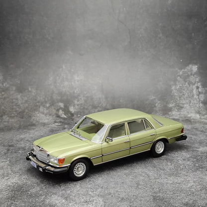 1:18 Mercedes-Benz 450sel 1976 W116
