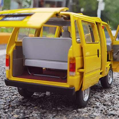 1:18 Tianjin Dafa Yellow Bug Bread Van - Dafa Taxi TJ110