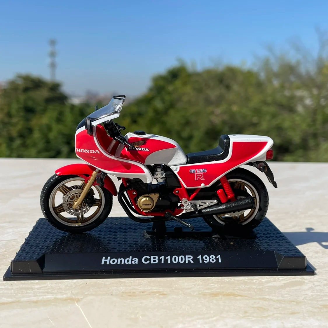 1:24 Honda Cb1100r 1981