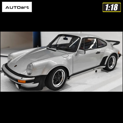 1:18 PORSCHE 911(930) TURBO 3.0