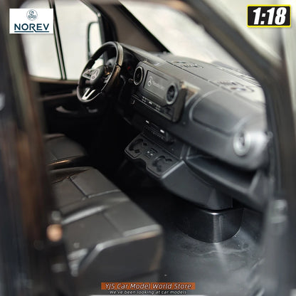 1:18 Mercedes-Benz Sprinter 2018