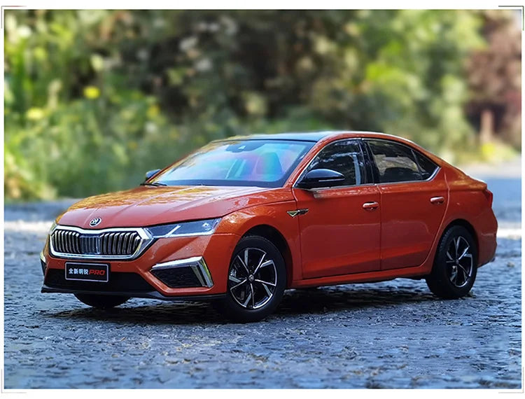 1:18 SKODA Octavia PRO