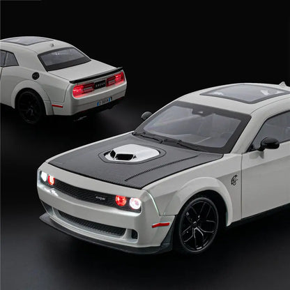 1:18 Dodge Challenger SRT Hellcat