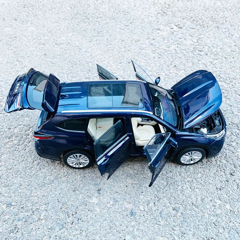 1:18 Toyota Highlander 2022