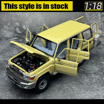 1:18 Toyota Land Cruiser 76 2017 LC76