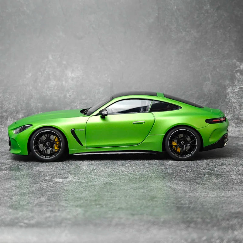 1:18 Mercedes-Benz AMG GT63