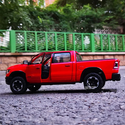 1:24 Dodge RAM 1500 Rebel
