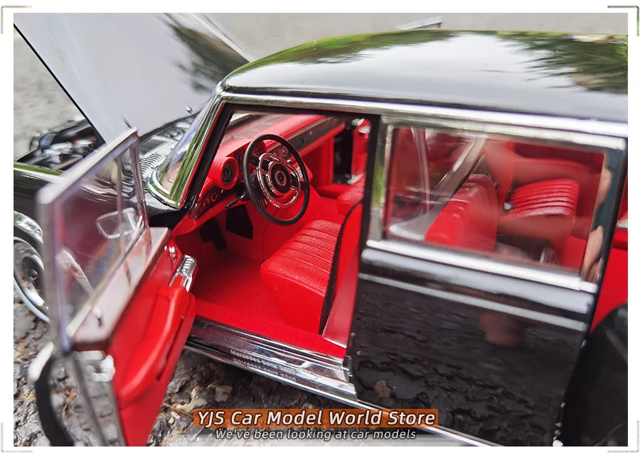 1:18 Mercedes-Benz Pullman MB 600