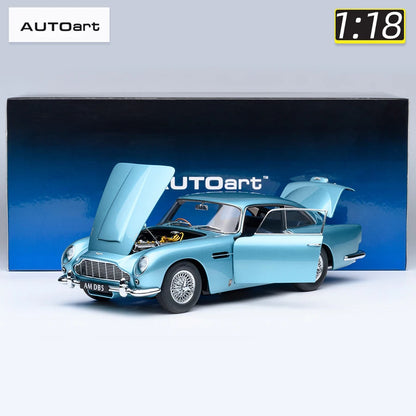 1:18 ASTON MARTIN DB5 (CARIBBEAN PEARL/BLUE)