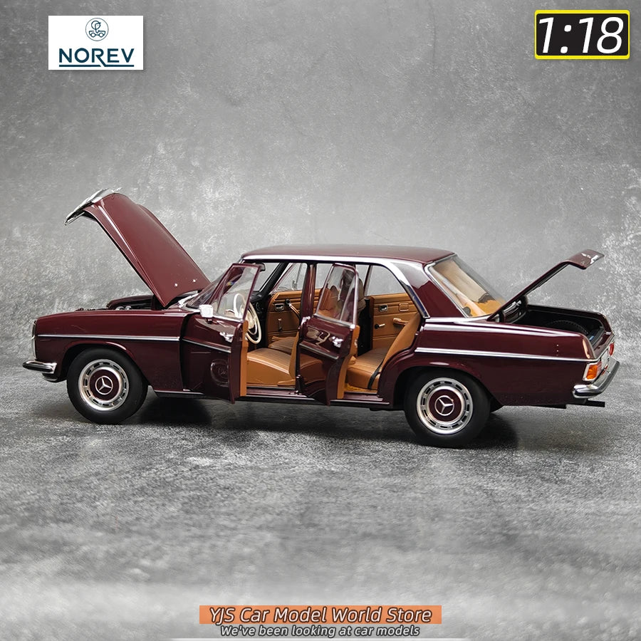 1:18 1968 Mercedes-Benz 200 W114