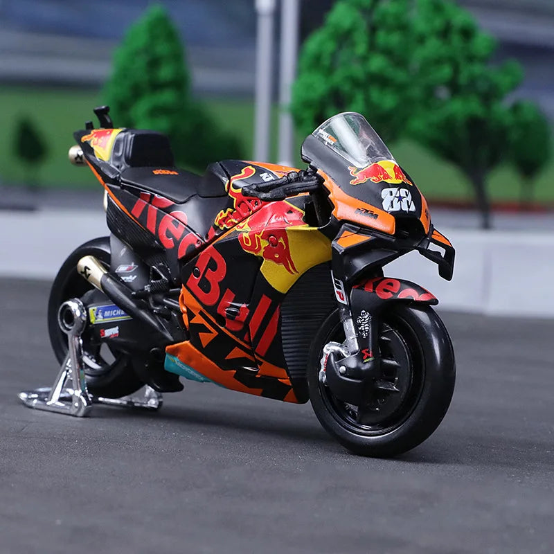 1:18 Ducati Lenovo Team #43 #63 2021