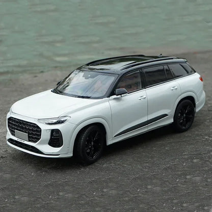 1:18 Audi Q6 2022 Light Edition
