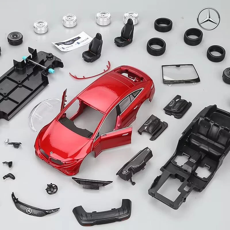1:24 Mercedes-Benz EQS (Assembly Version)