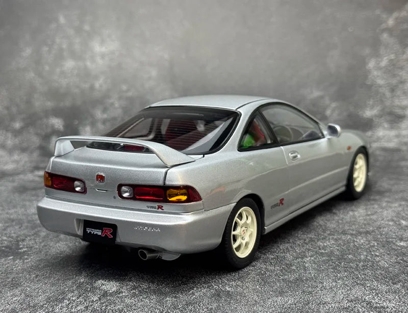 1:18 Honda Integra Type R (DC2)