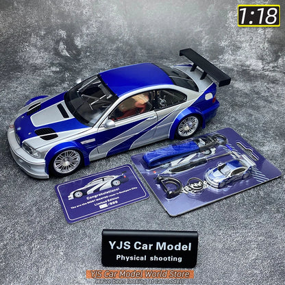 1:18 BMW M3 GTR (E46)
