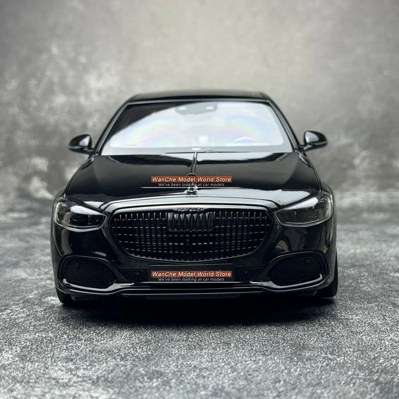 1:18 Mercedes-Benz Maybach S680 Black 2023