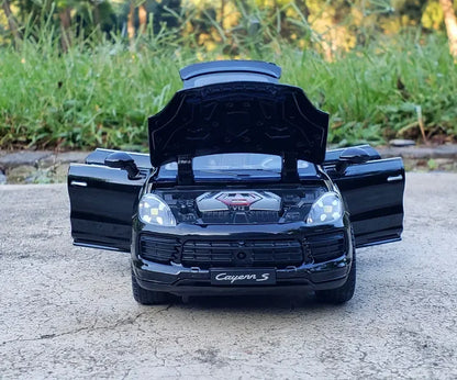 1:24 Porsche Cayenne Turbo S