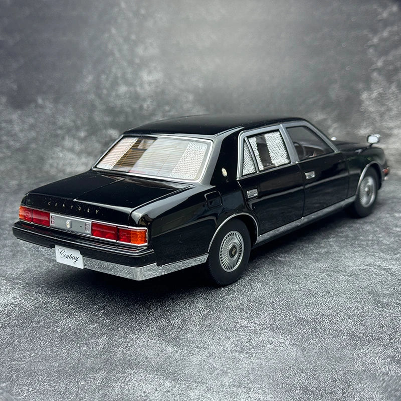 1:18 Toyota Century 1997