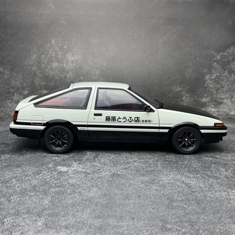 1:18 Toyota Sprinter Trueno (AE86) “Project D”