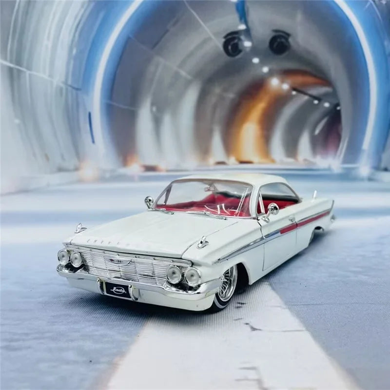 1:24 1961 Impala Classic
