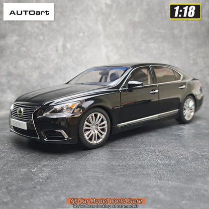 1:18 Lexus LS600hL