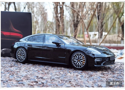 1:18 Porsche Panamera