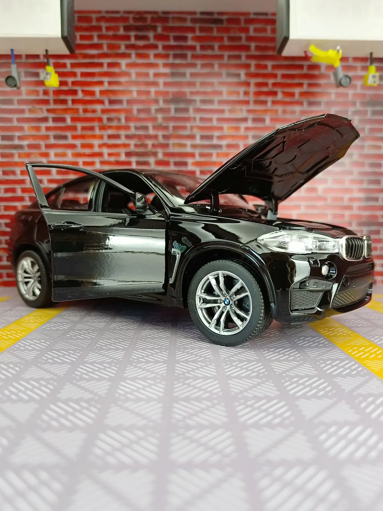 1:24 BMW X6 X6M Coupe