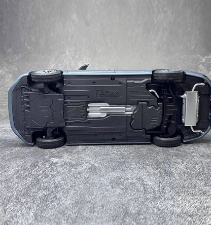 OEM diecast model 1:18 scale VW NEW PASSAT 2022 metal car model static display holiday gift