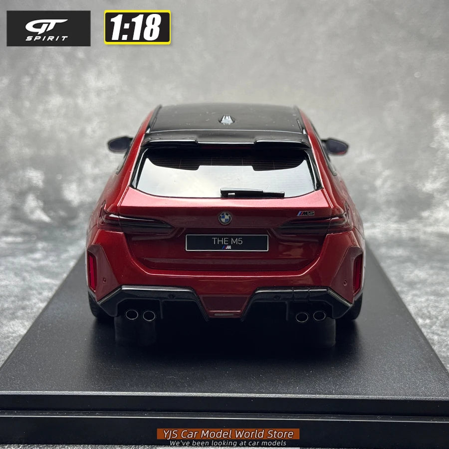 1:18 BMW M5 Touring 2025