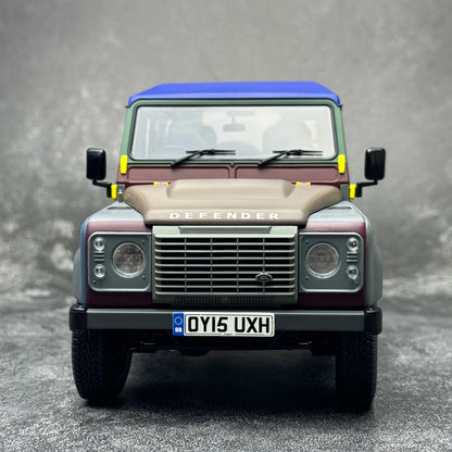 1:18 Defender 90 Paul Smith 2015