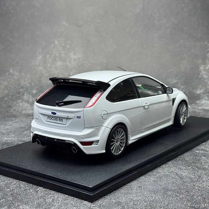1:18 Ford Focus RS MK2