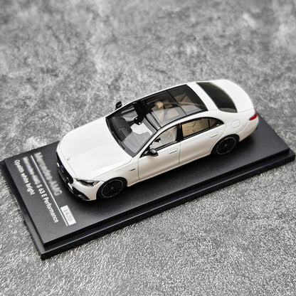 1:64 Mercedes-Benz S63 E Performance 2023