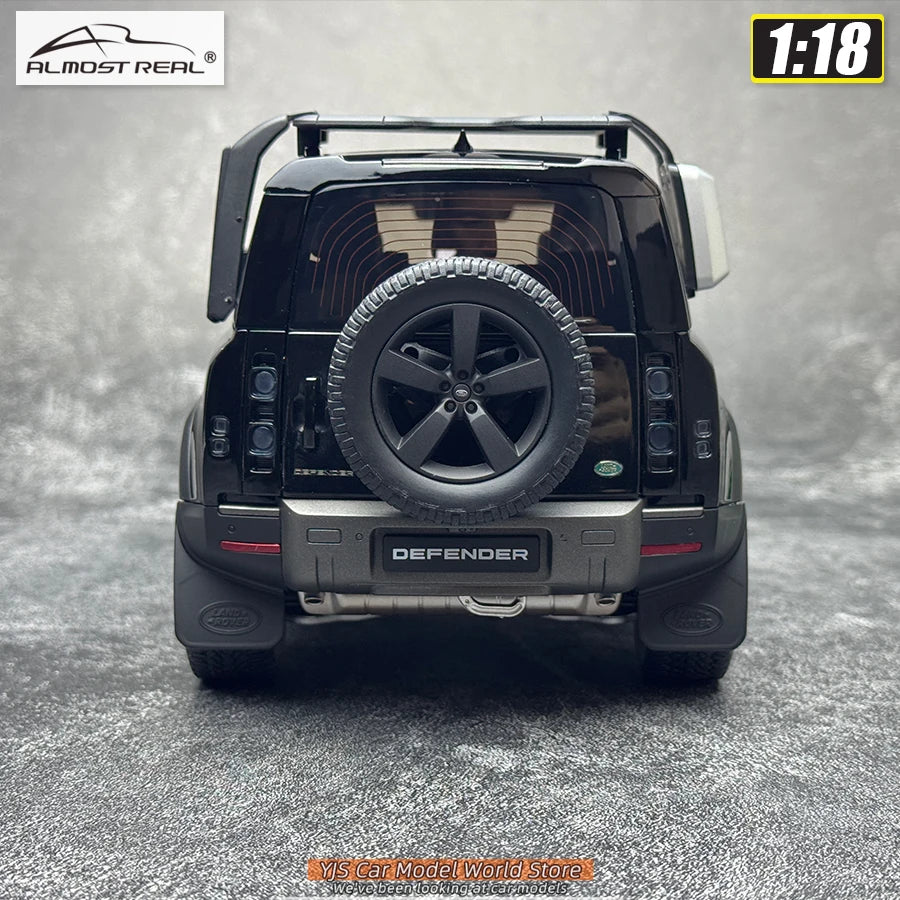 1:18 New 2020 Land Rover Defender 90