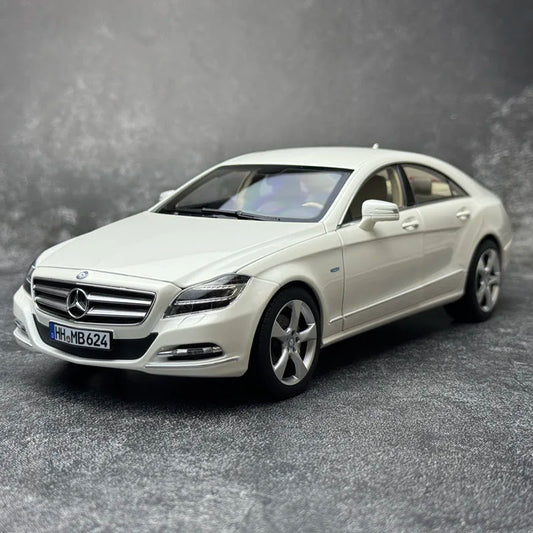 1:18 Mercedes Benz CLS CLASS COUPE 2011