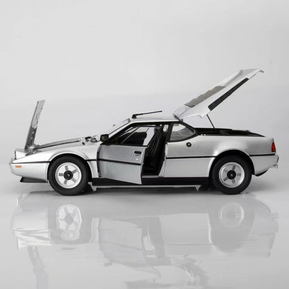 1:18 BMW M1 1980 Silver