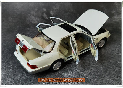 1:18 Lexus LS400