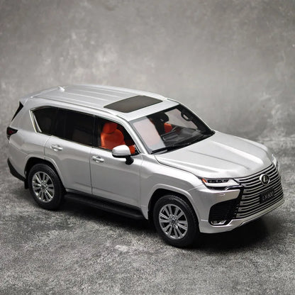 1:18 Lexus LX600