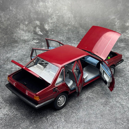 1:18 Volkswagen1983 Santana B2