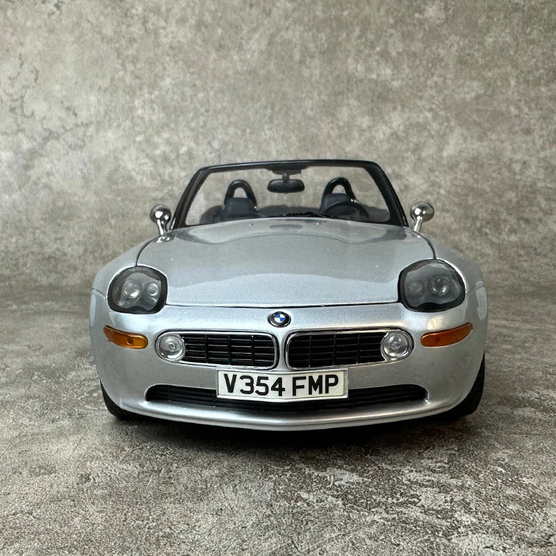 1/18 BMW Z8