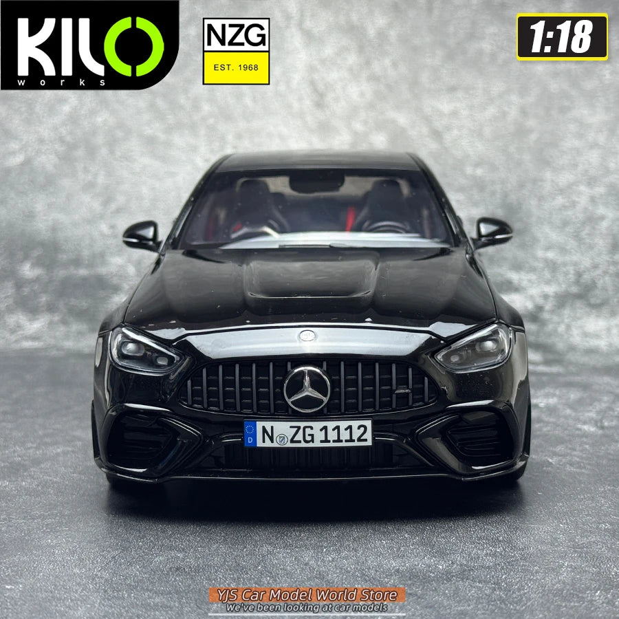 1:18 Mercedes-Benz C63