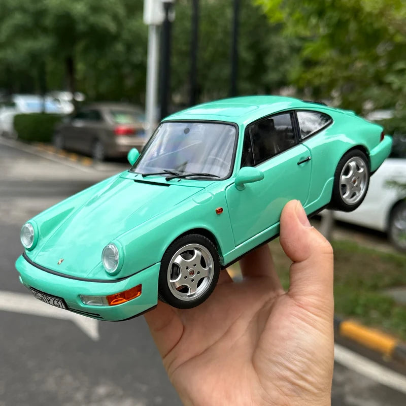 1:18 Porsche 911 964 Carrera 4 1992
