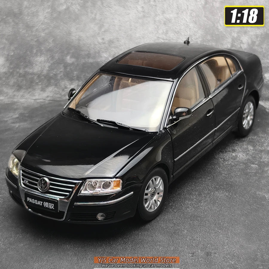 1:18 2006 Volkswagen Passat B5