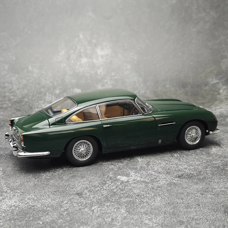 1:18 Aston Martin DB5 "Goldfinger" 007 Movie Edition