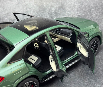 1:18 Mercedes-Benz GLE 53e Coupe